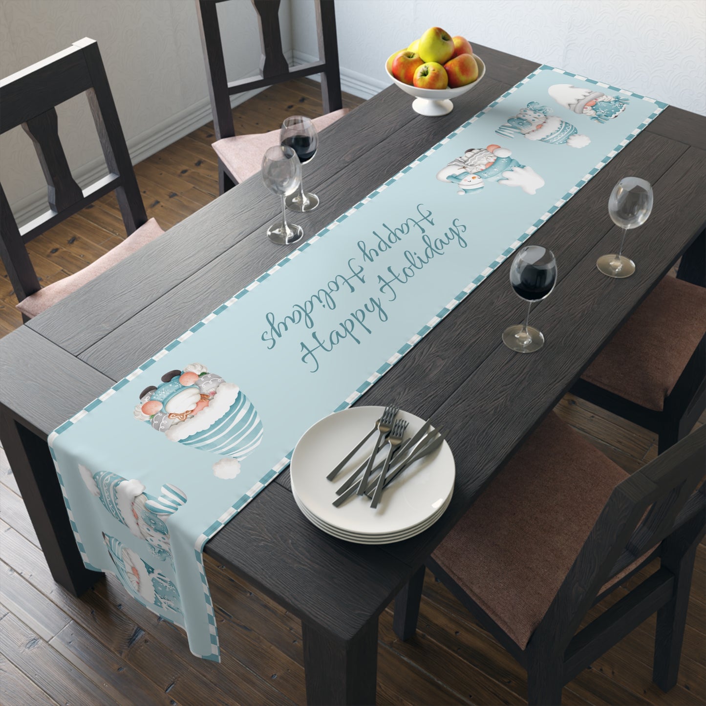 Holiday Gnomes Table Runner – Festive Polyester Table Decor for Christmas & Seasonal Dining