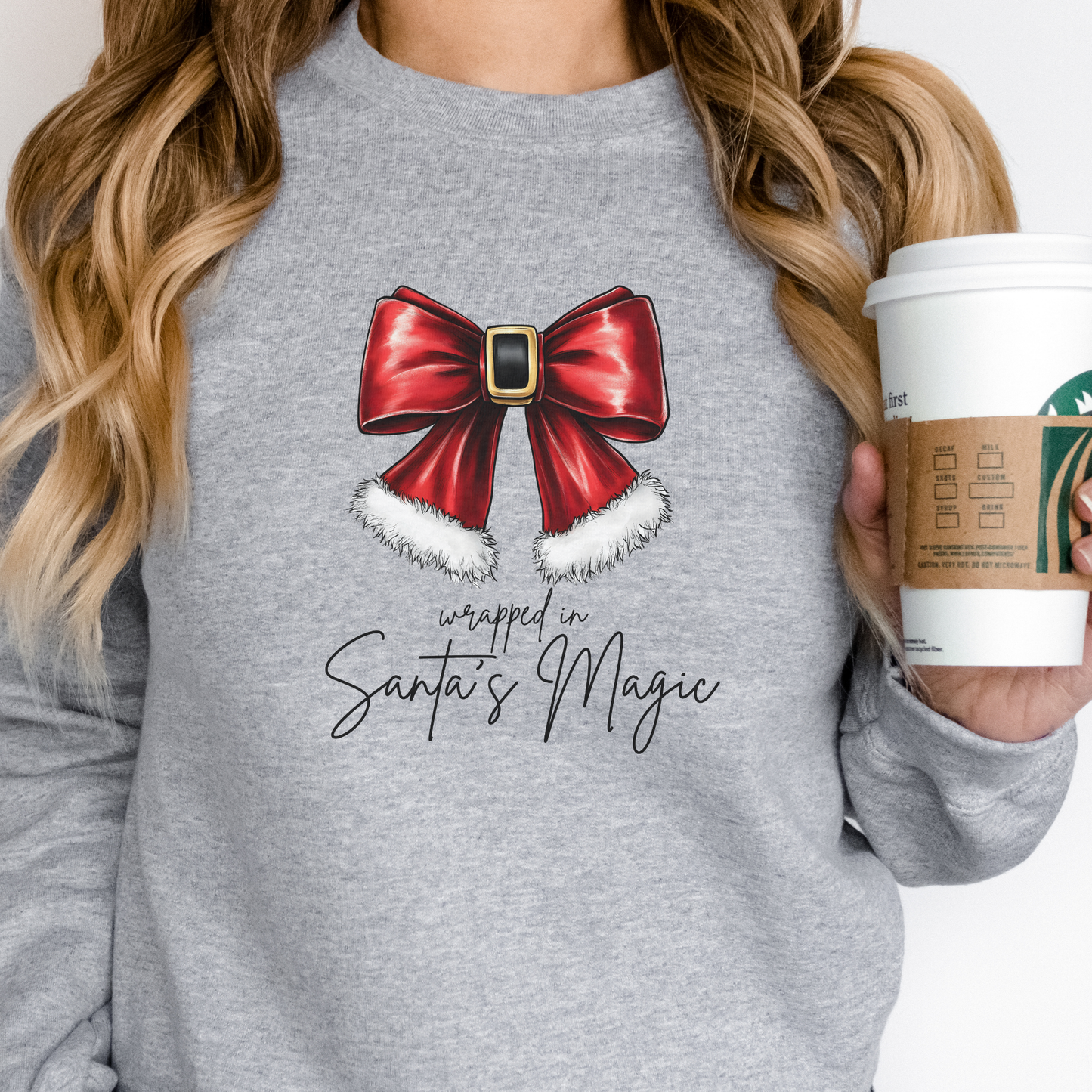 Coquette Christmas Bow Women’s Sweatshirt – Festive Holiday Crewneck